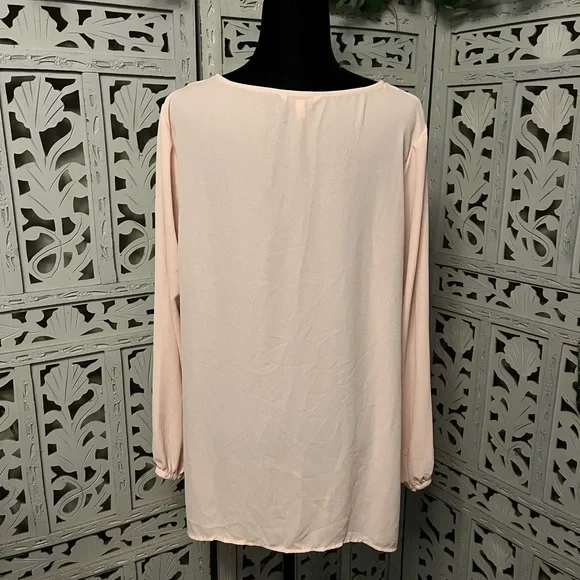 JUICY COUTURE CRAZY CUTE LIGHT PINK WITH GEMS ASYMMETRICAL HEM LONG SLEEVE TOP - Picture 6 of 9